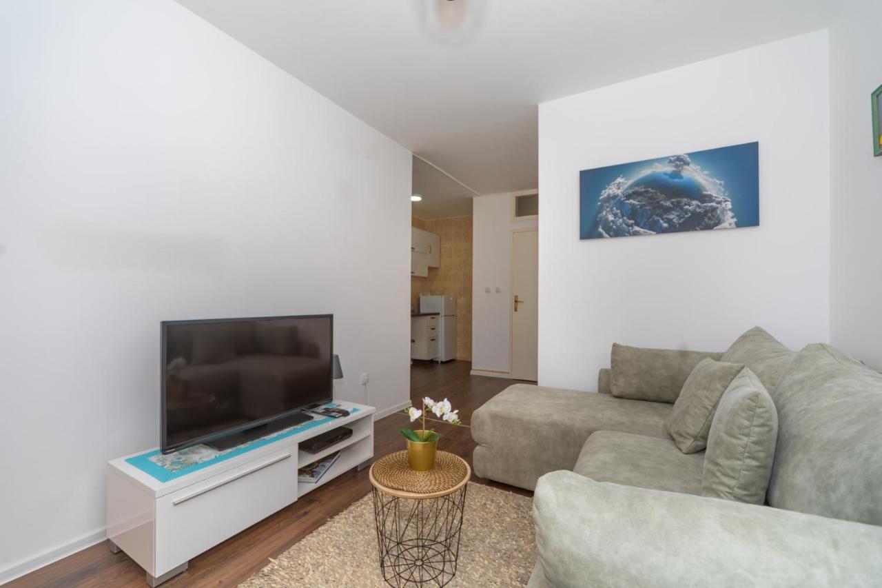 Aloha Apartman Bar Exteriör bild